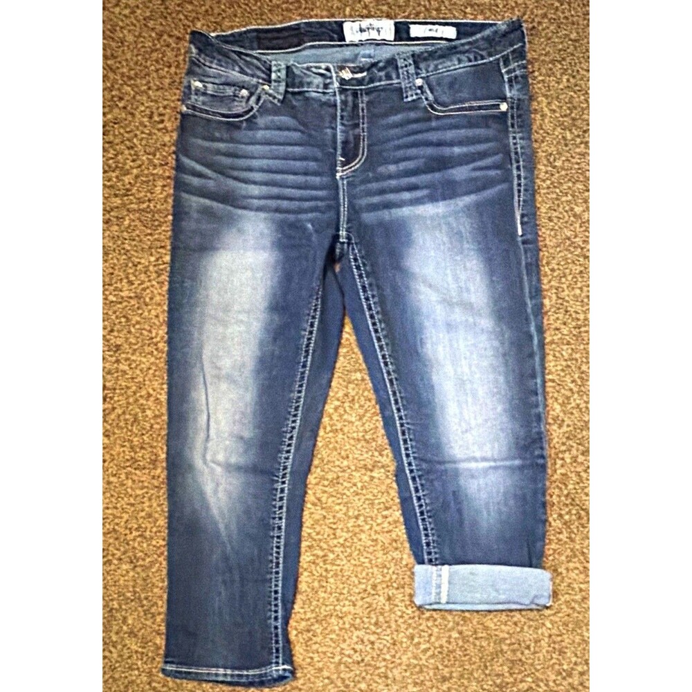 Daytrip Women's Blue Medium Wash Cropped Slim Fit Stretch Denim Jeans 30